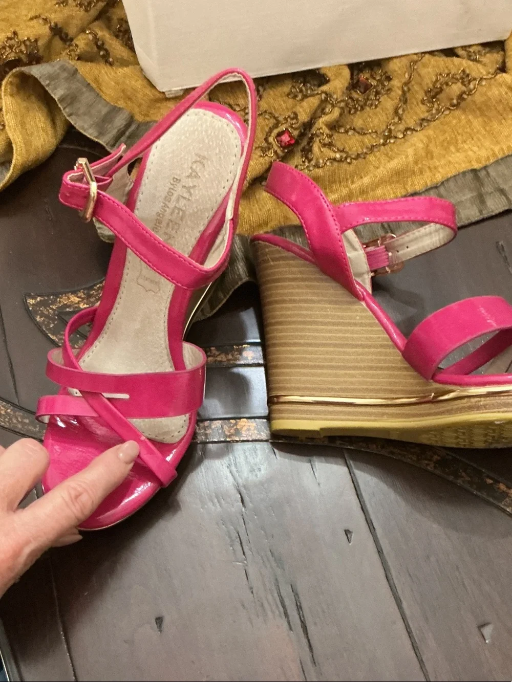 KAYLEEN By Los Angeles bold fuchsia